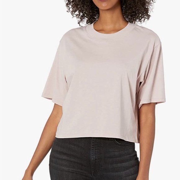 high crewneck t-shirt - Picture 1 of 4